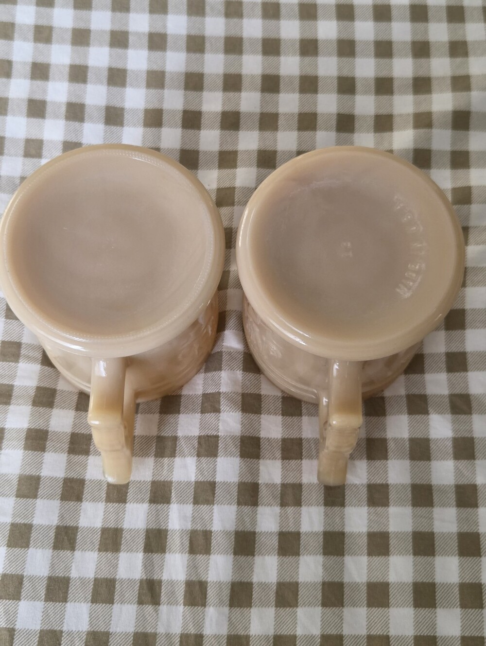 Vintage Set Of 2 Whataburger Buffalo Nickel Mugs, Butterscotch Milk Glass Pistol - Picture 7 of 13